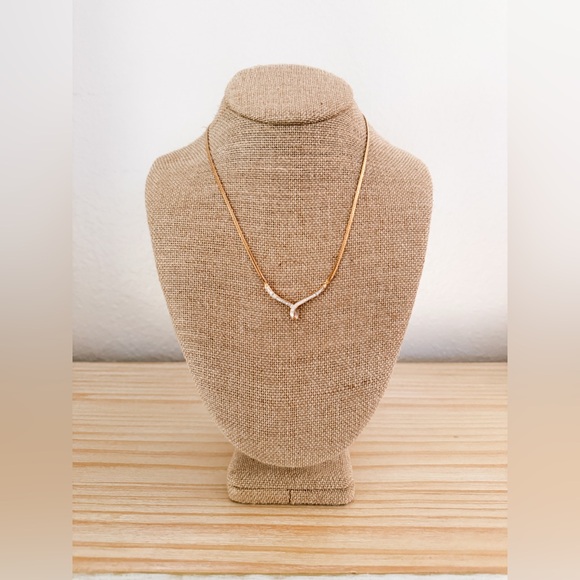 Diamond accented Gold-tone Chevron Necklace with Elegant Design - Picture 12 of 14